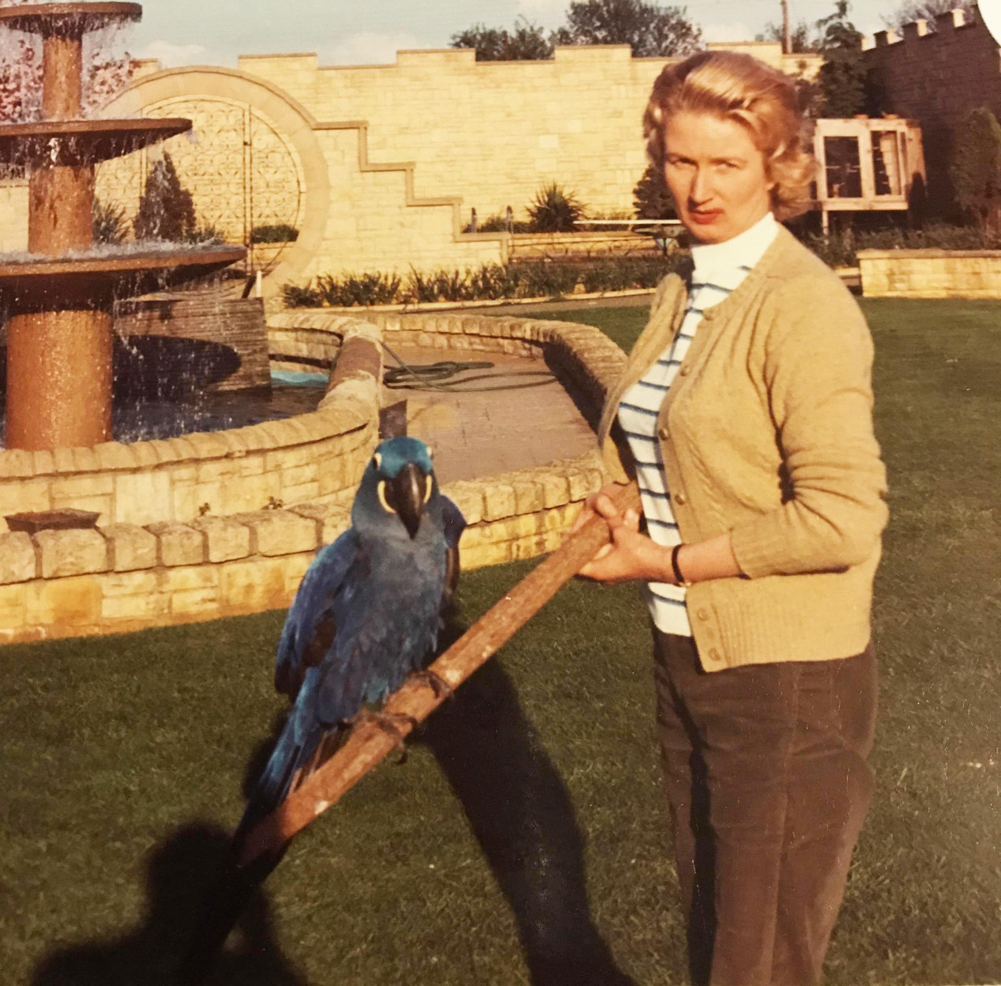 Graceandmacaw.mod