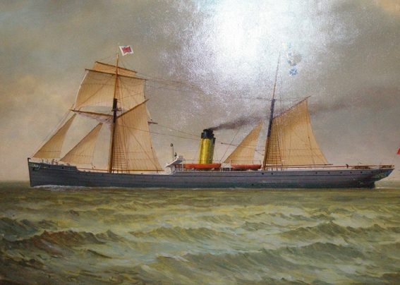s.s. Elf. The yellow/black funnel is the elfweb